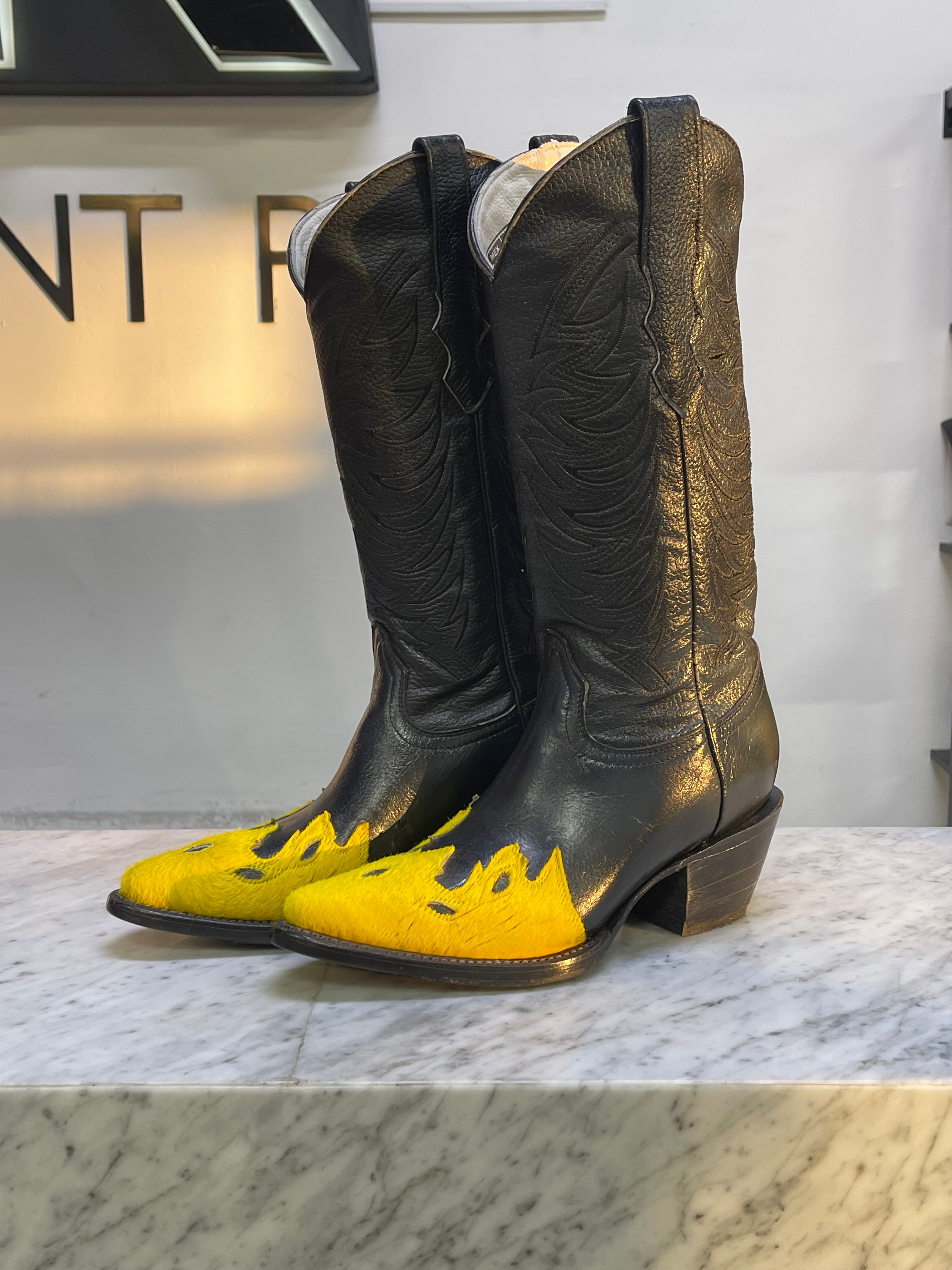 Cowgirl Canary Toe Boot