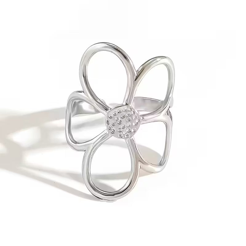 Silhouette Ring