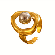 Avant-garde Rings