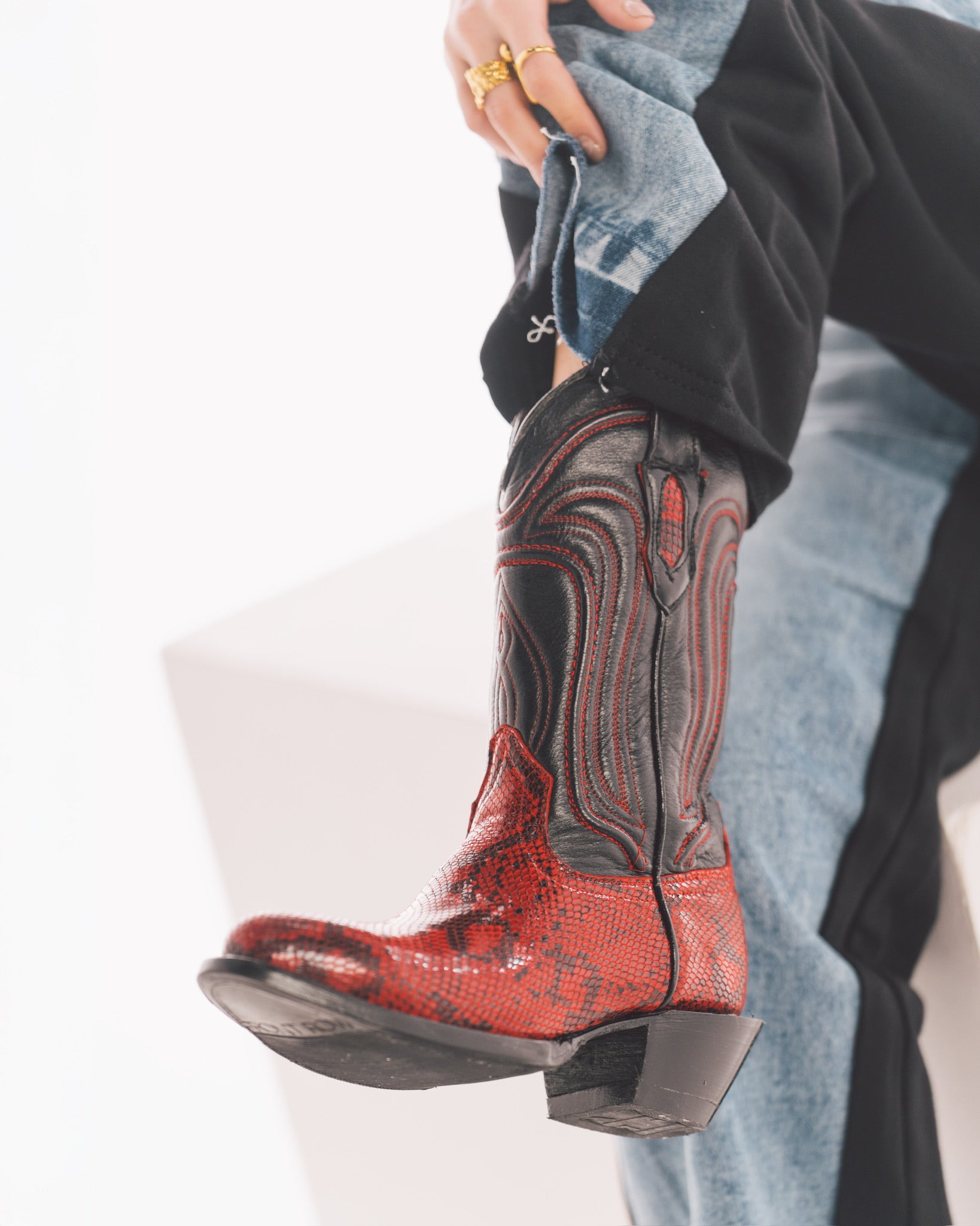 Nashville Dragon Oval Toe