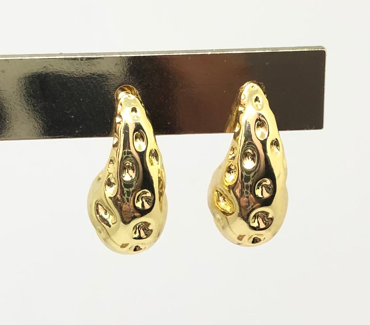 Aretes Gota Mini Rotulada