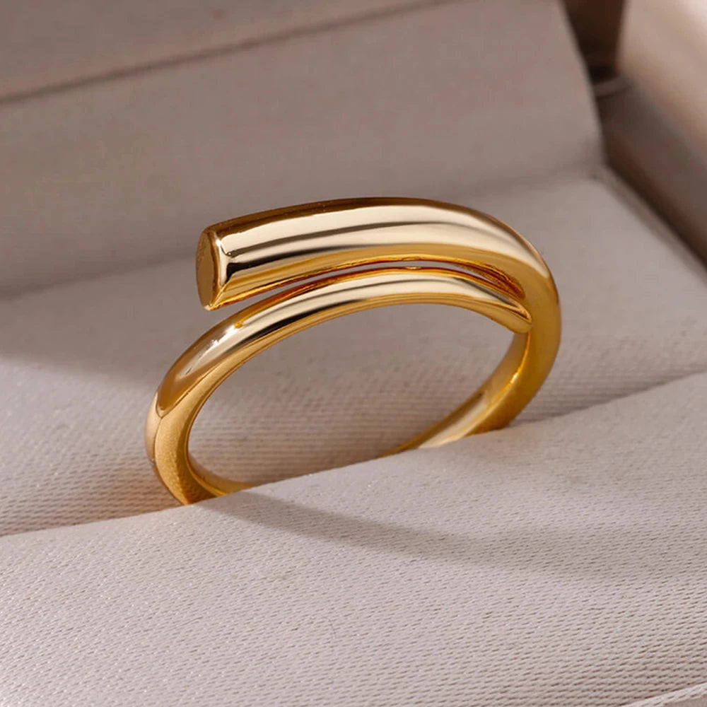 Twisted Ring