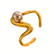 Avant-garde Rings